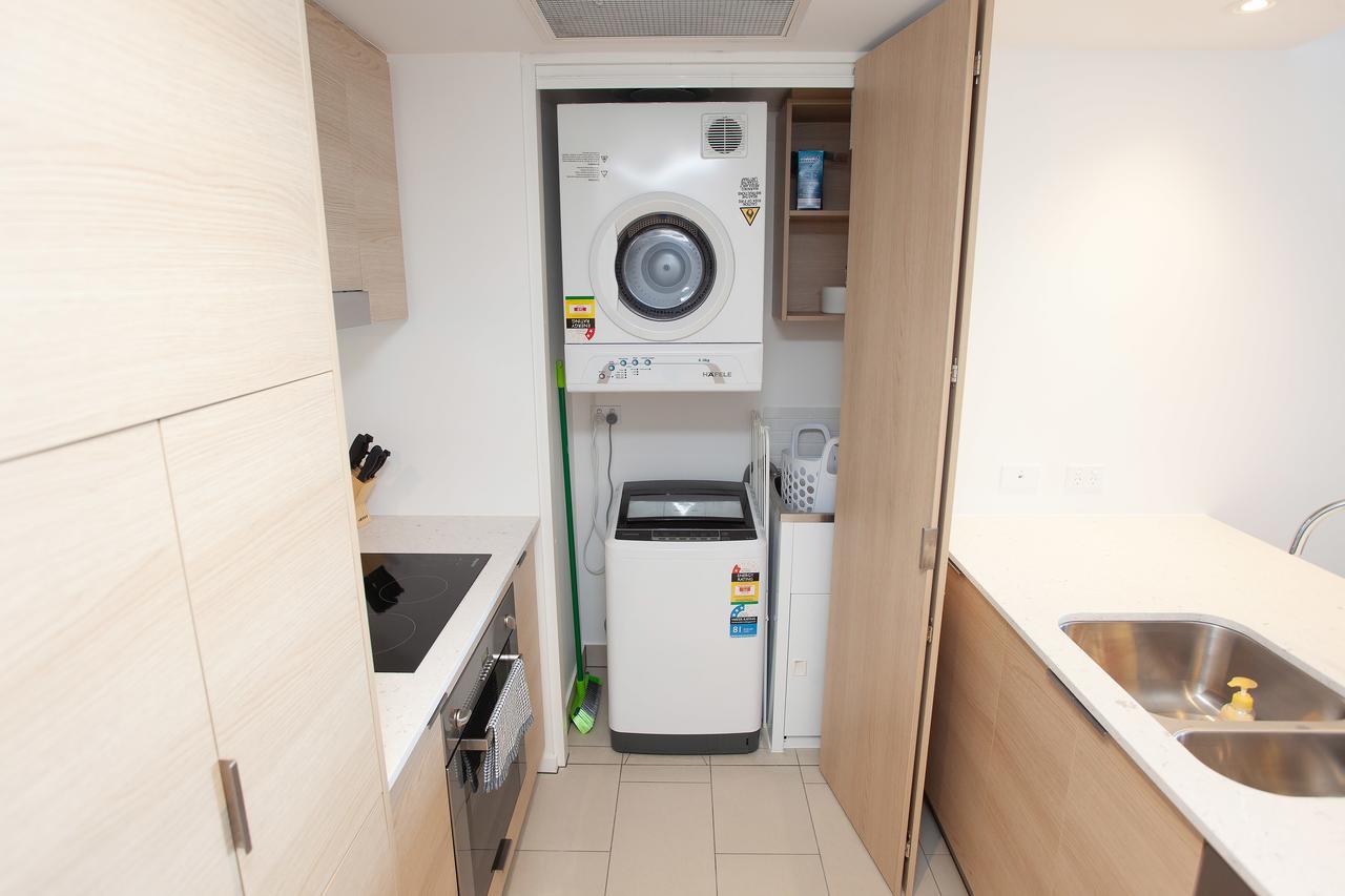 High Floor Ocean View Suites Broadbeach Gold Coast Eksteriør billede