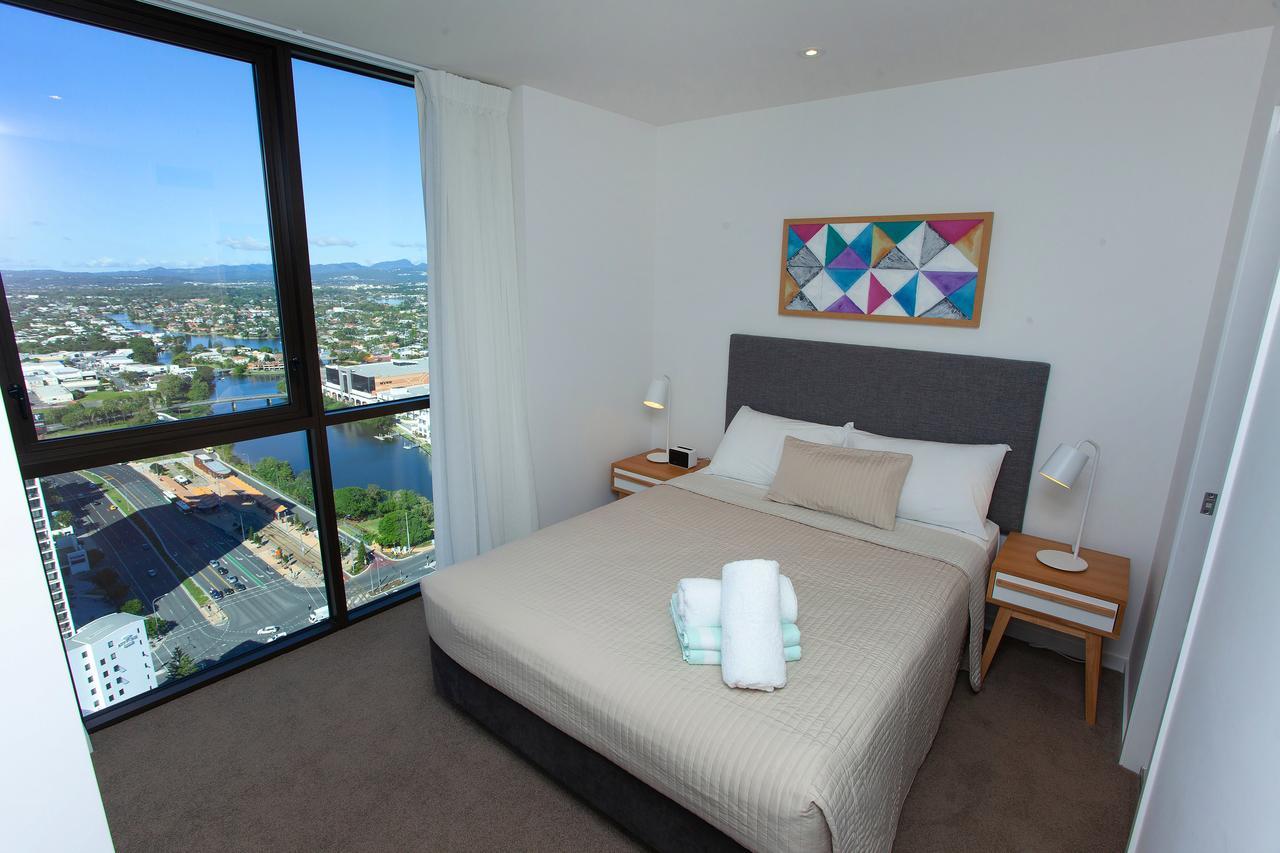 High Floor Ocean View Suites Broadbeach Gold Coast Eksteriør billede