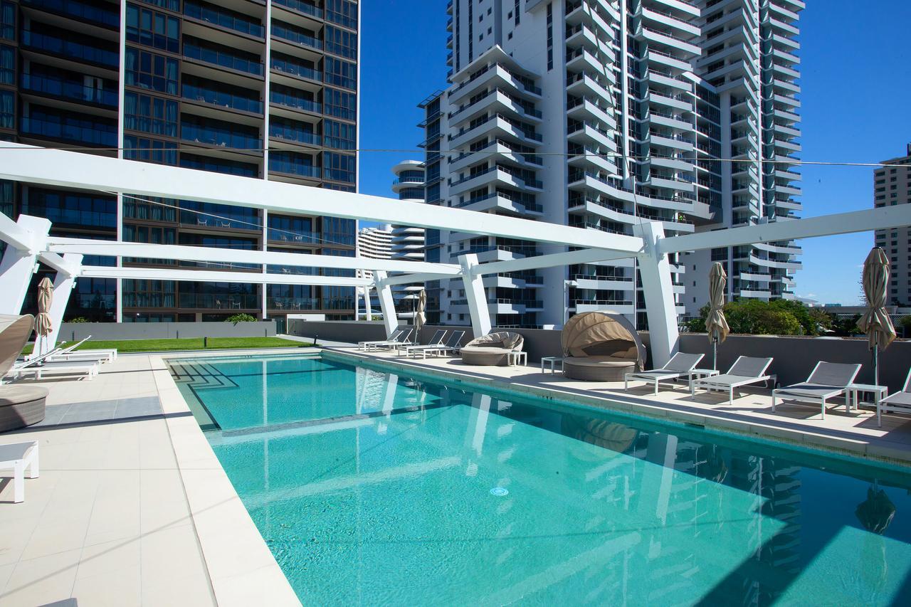 High Floor Ocean View Suites Broadbeach Gold Coast Eksteriør billede