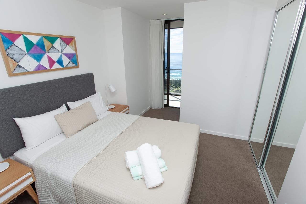 High Floor Ocean View Suites Broadbeach Gold Coast Eksteriør billede