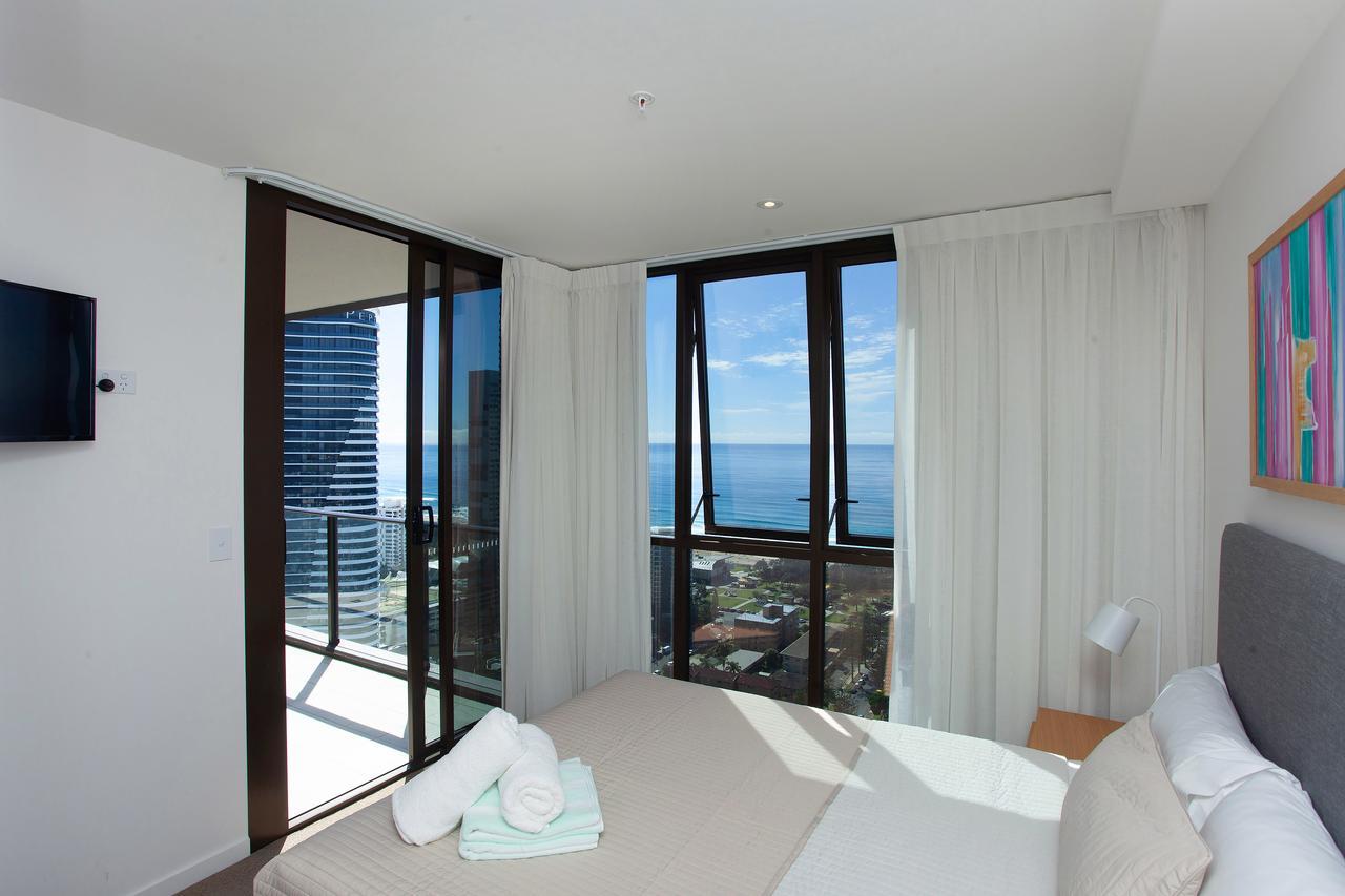 High Floor Ocean View Suites Broadbeach Gold Coast Eksteriør billede
