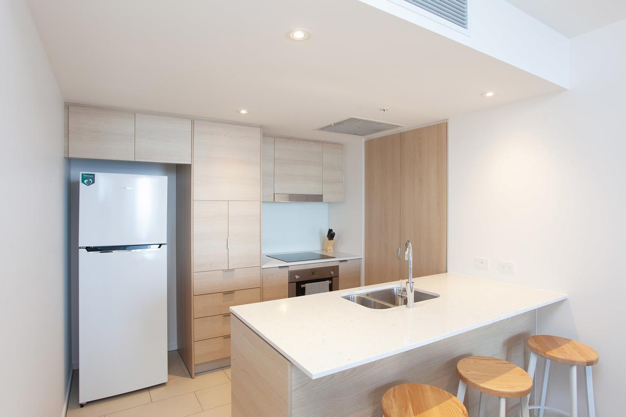 High Floor Ocean View Suites Broadbeach Gold Coast Eksteriør billede