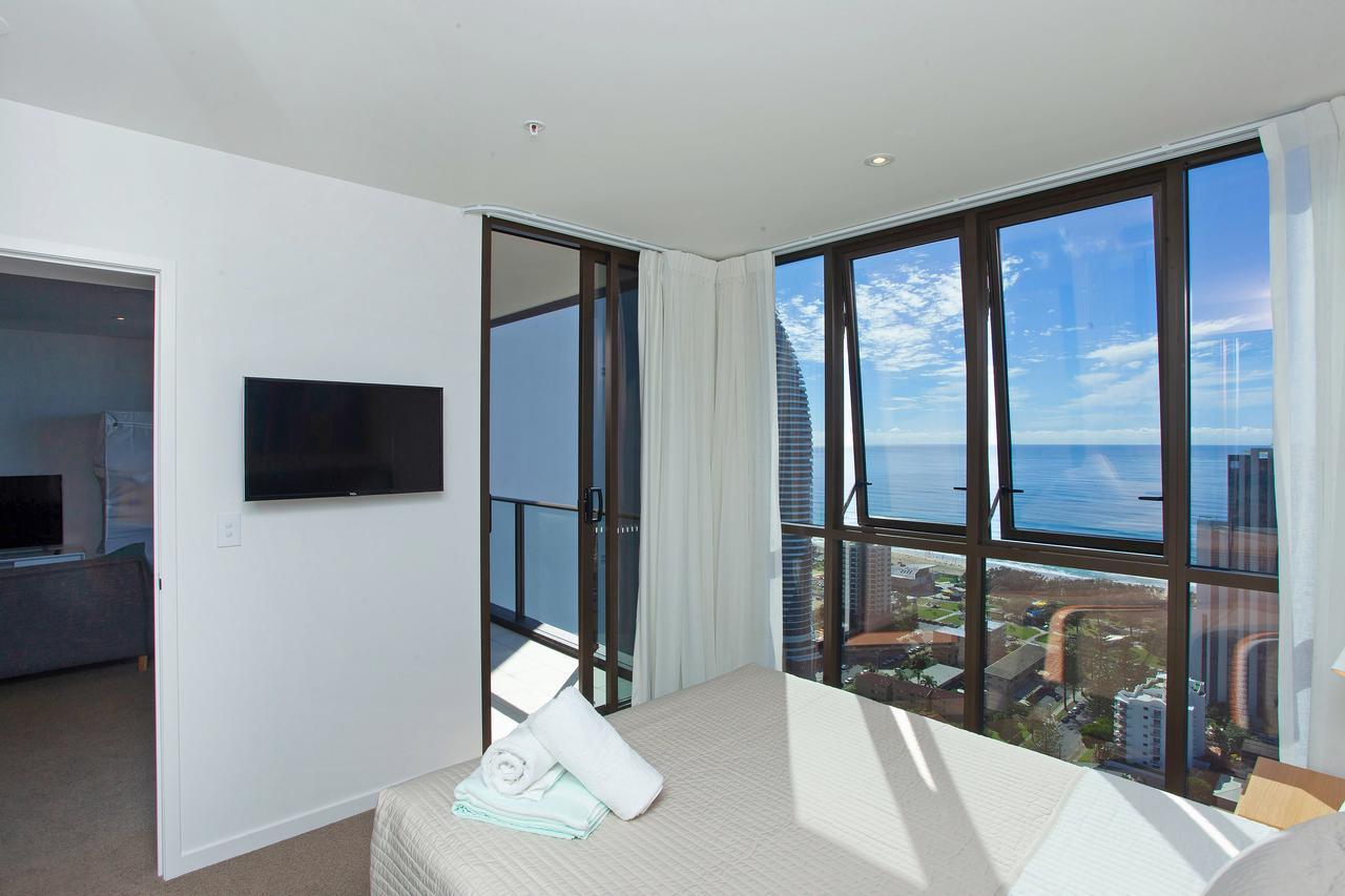 High Floor Ocean View Suites Broadbeach Gold Coast Eksteriør billede