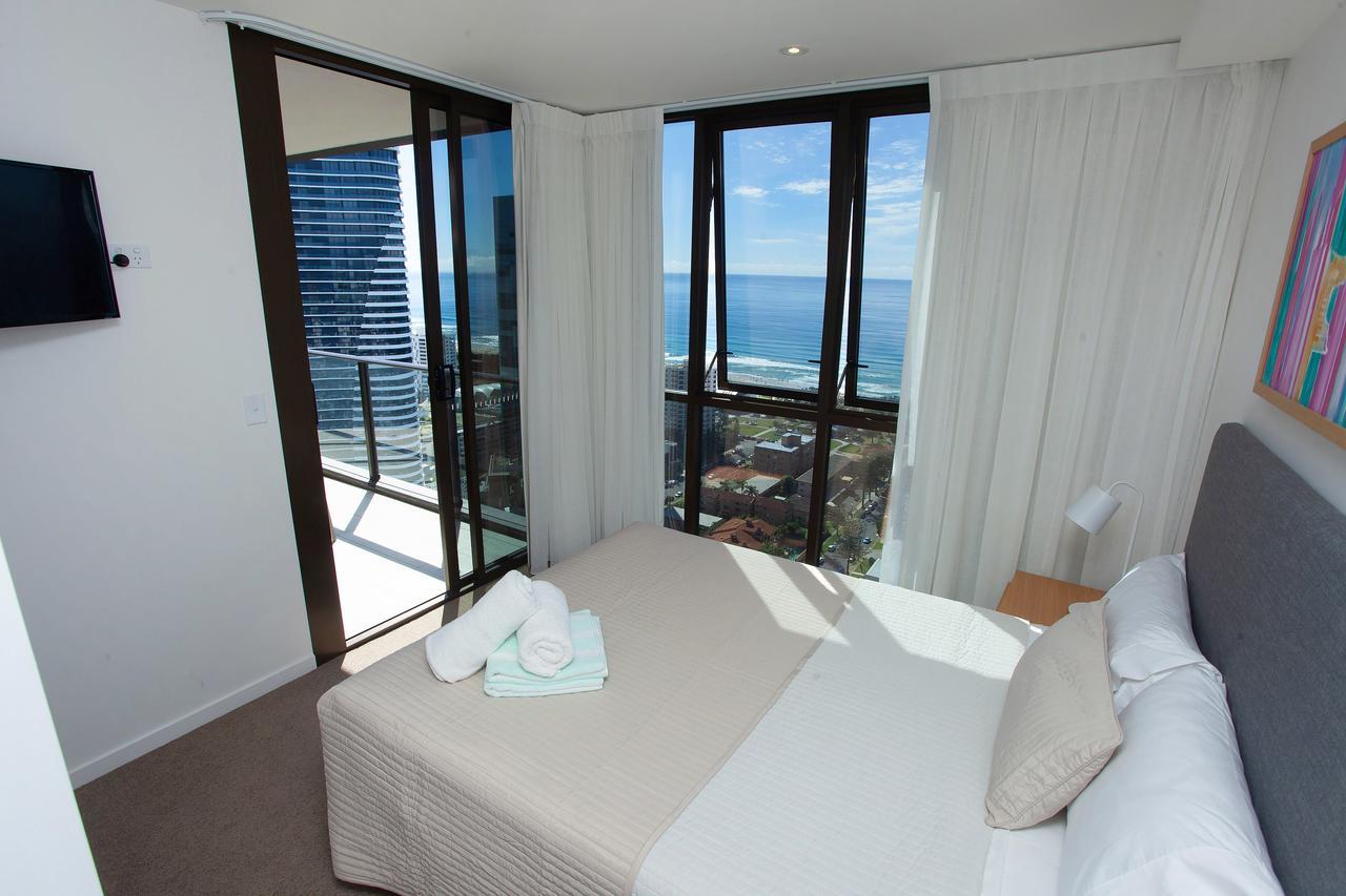 High Floor Ocean View Suites Broadbeach Gold Coast Eksteriør billede